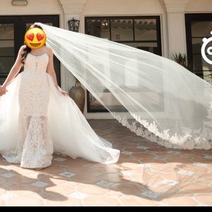 Allure Wedding dress and Veil